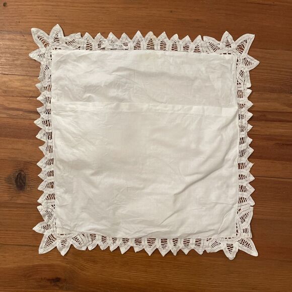 Vintage White Cotton Battenburg Lace Pillow Cover 14 in Square - Picture 2 of 6